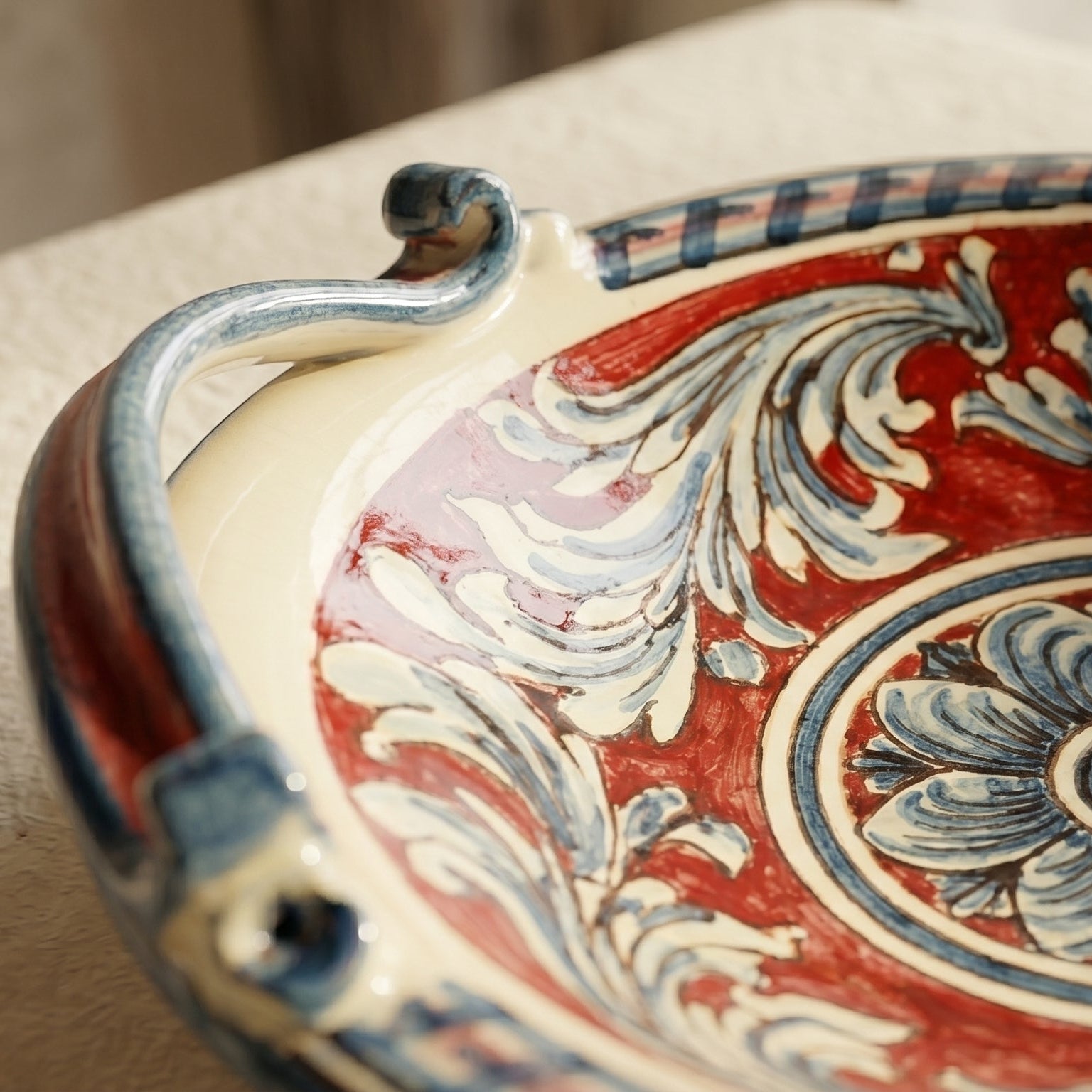 Sicilian Ceramic Centerpiece, Bordeaux – Italian ceramic from Caltagirone, Sicily