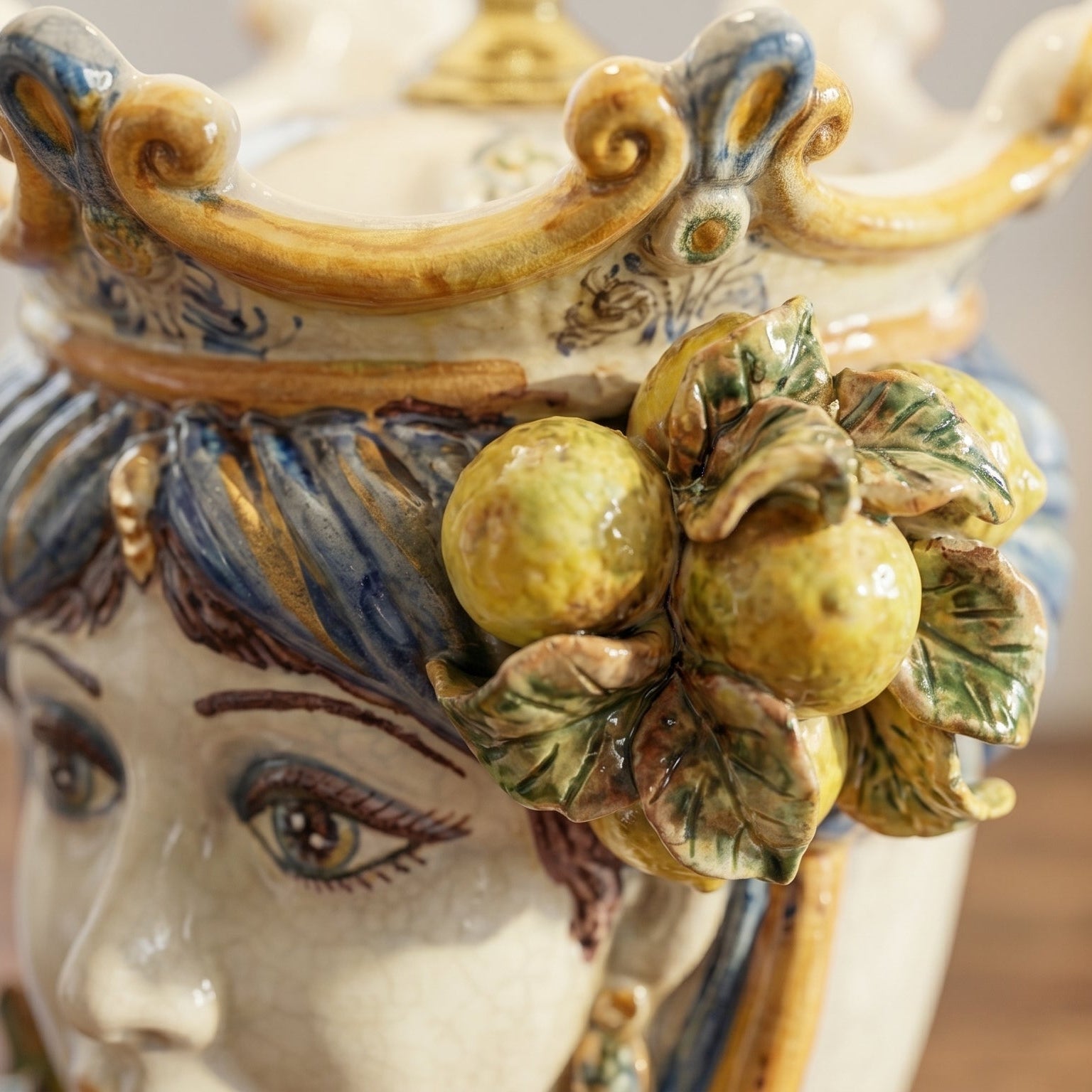 Italian Ceramic Lamp H 55 cm / 21.7", Woman, Blue and Orange – Italian ceramic from Caltagirone, Sicily