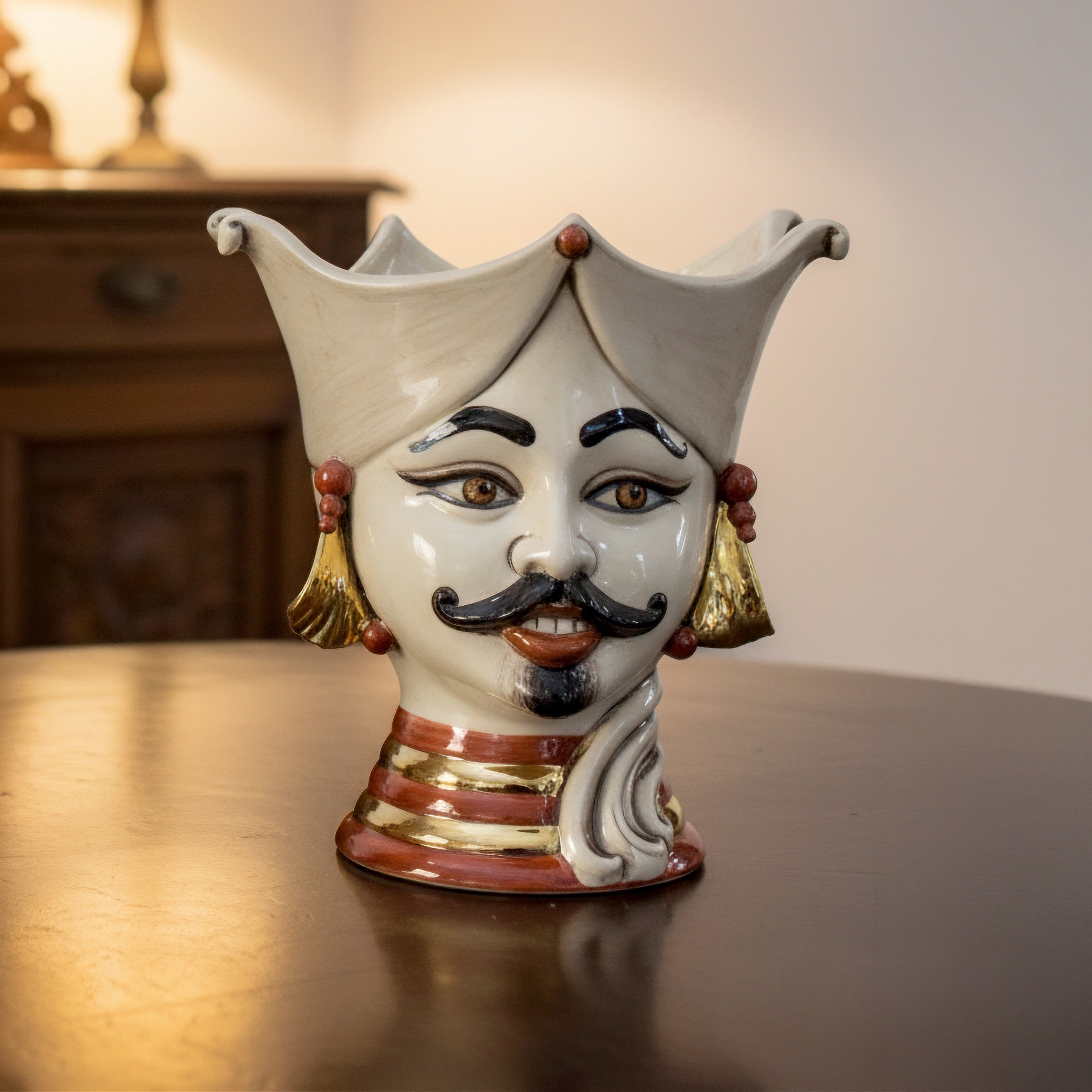 Aisha Sicilian Moor's Head H 25 cm / 9.8", Man, Antique Mother of Pearl – Testa di Moro from Caltagirone, Sicily
