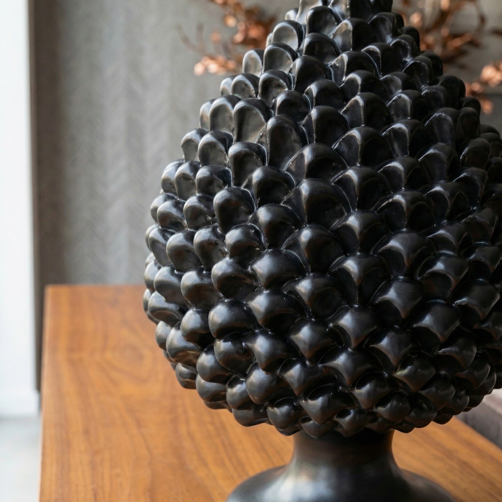 Sicilian Pine Cone H 15/40 cm / 6-16", Black Line – Sicilian tradition from Caltagirone