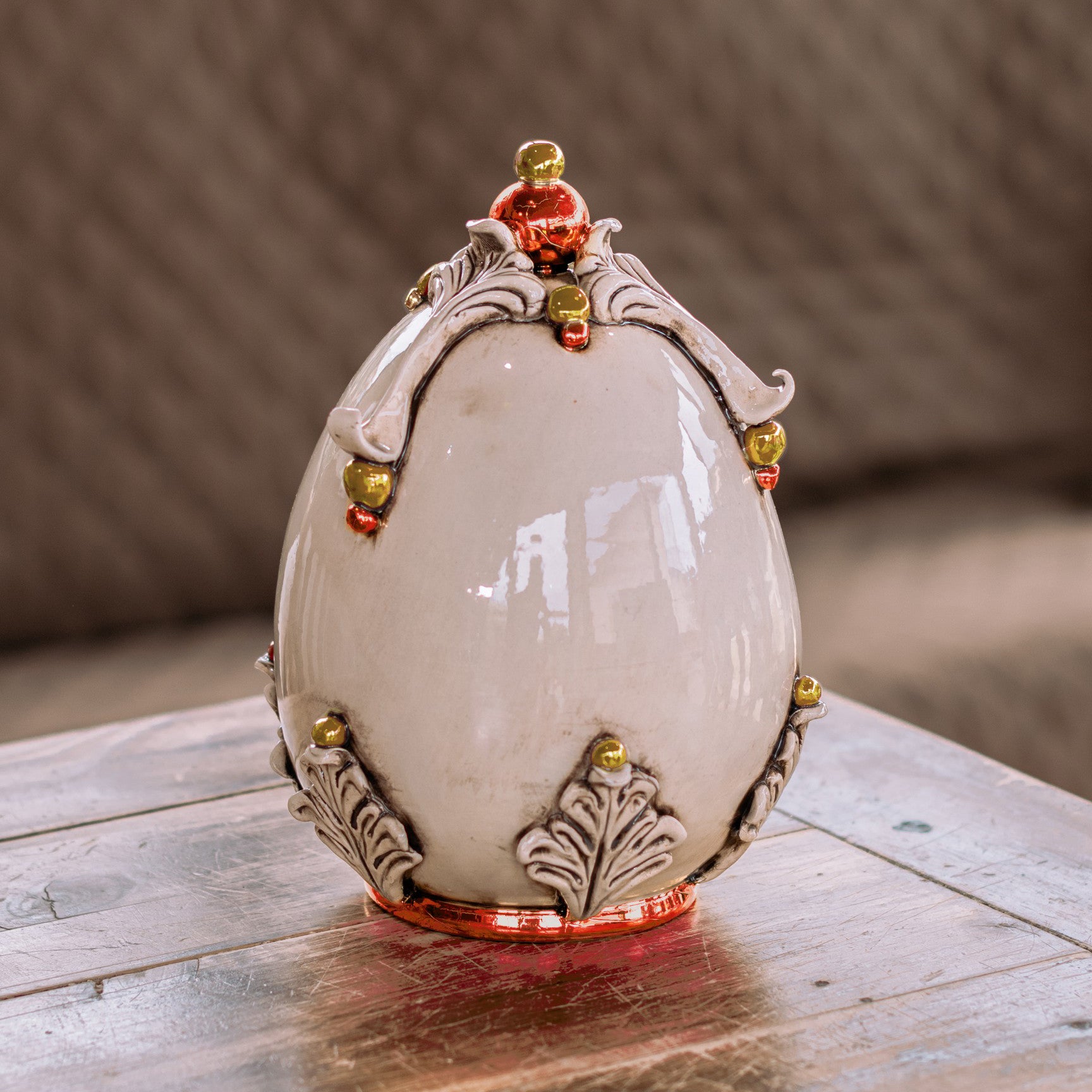Sicilian Decorative Ceramic Egg H 22 cm / 8.7", Mother of Pearl – Italian ceramic from Caltagirone, Sicily