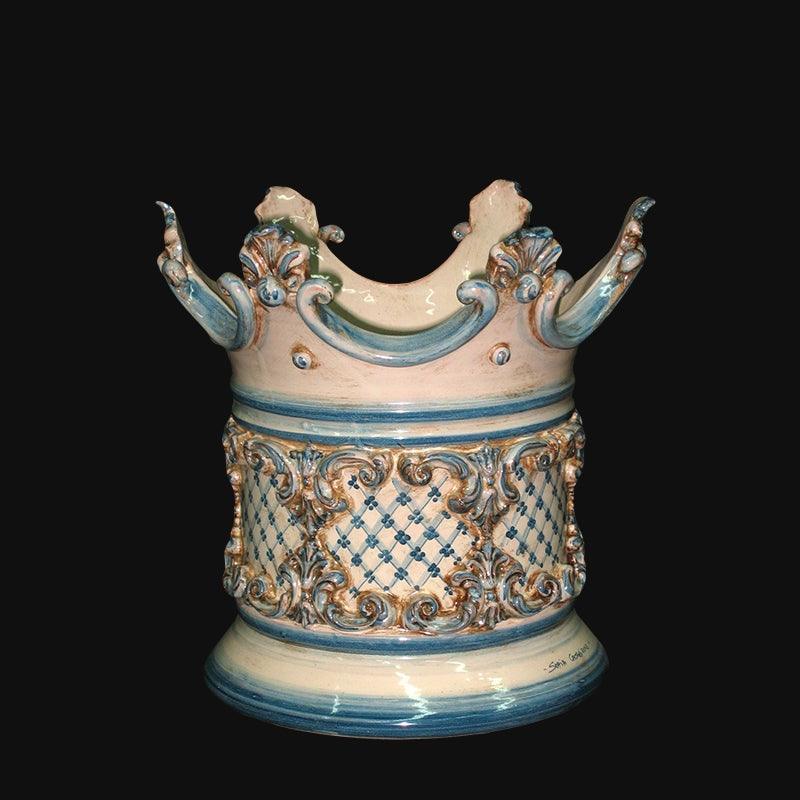 Ceramiche di Caltagirone fatti a mano, pezzo unico con decori barocchi blu e oro su sfondo nero