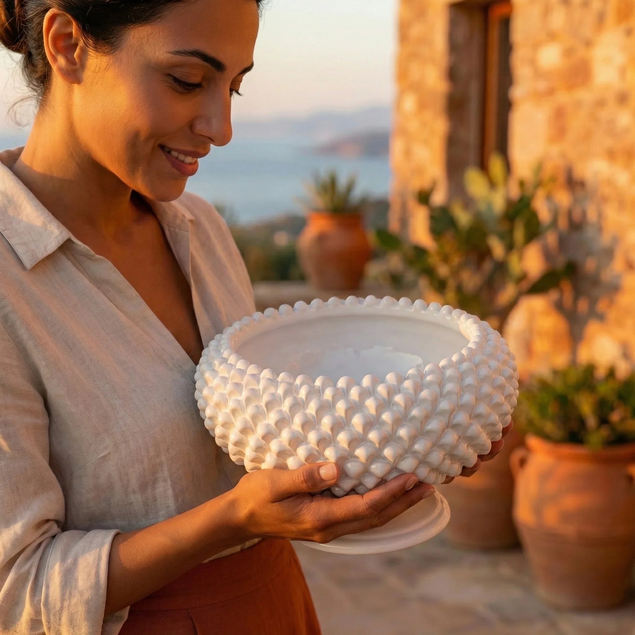 Sicilian Pine Cone Cake Stand Ø 25/33 cm / Ø 10-13", White Line – Caltagirone Ceramic – Sicilian Pine Cone Tradition