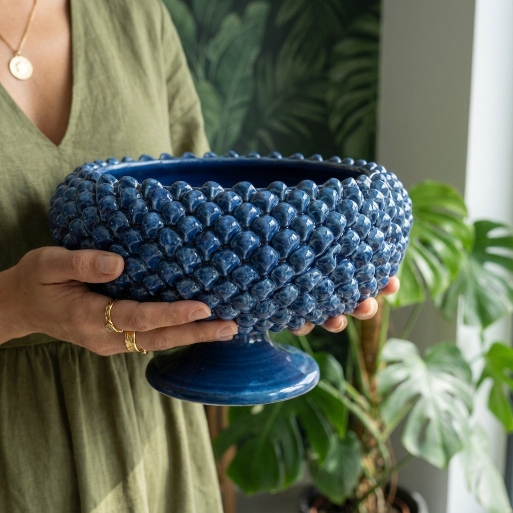 Coppa blu in ceramica di Caltagirone fatti a mano, design artigianale, Sofia
