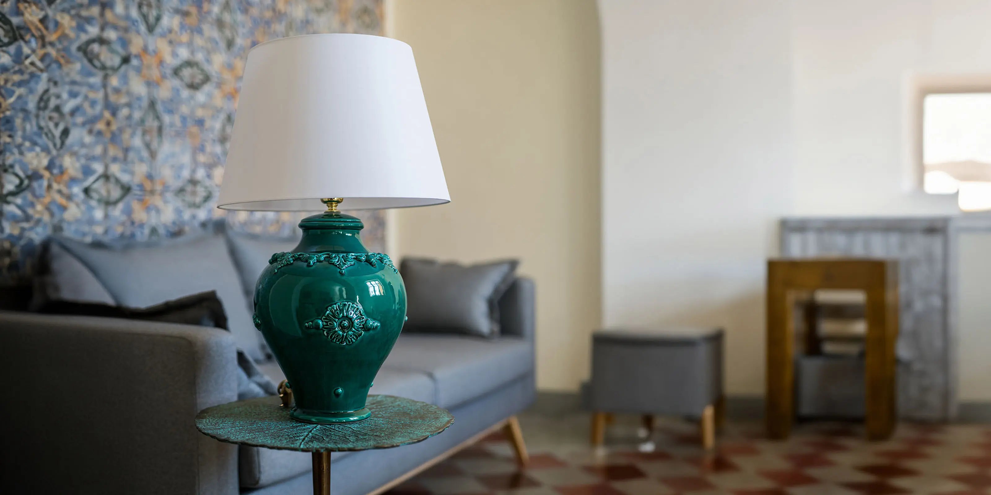 lume ornamentale in ceramica di Caltagirone verde, ceramiche Caltagirone fatti a mano