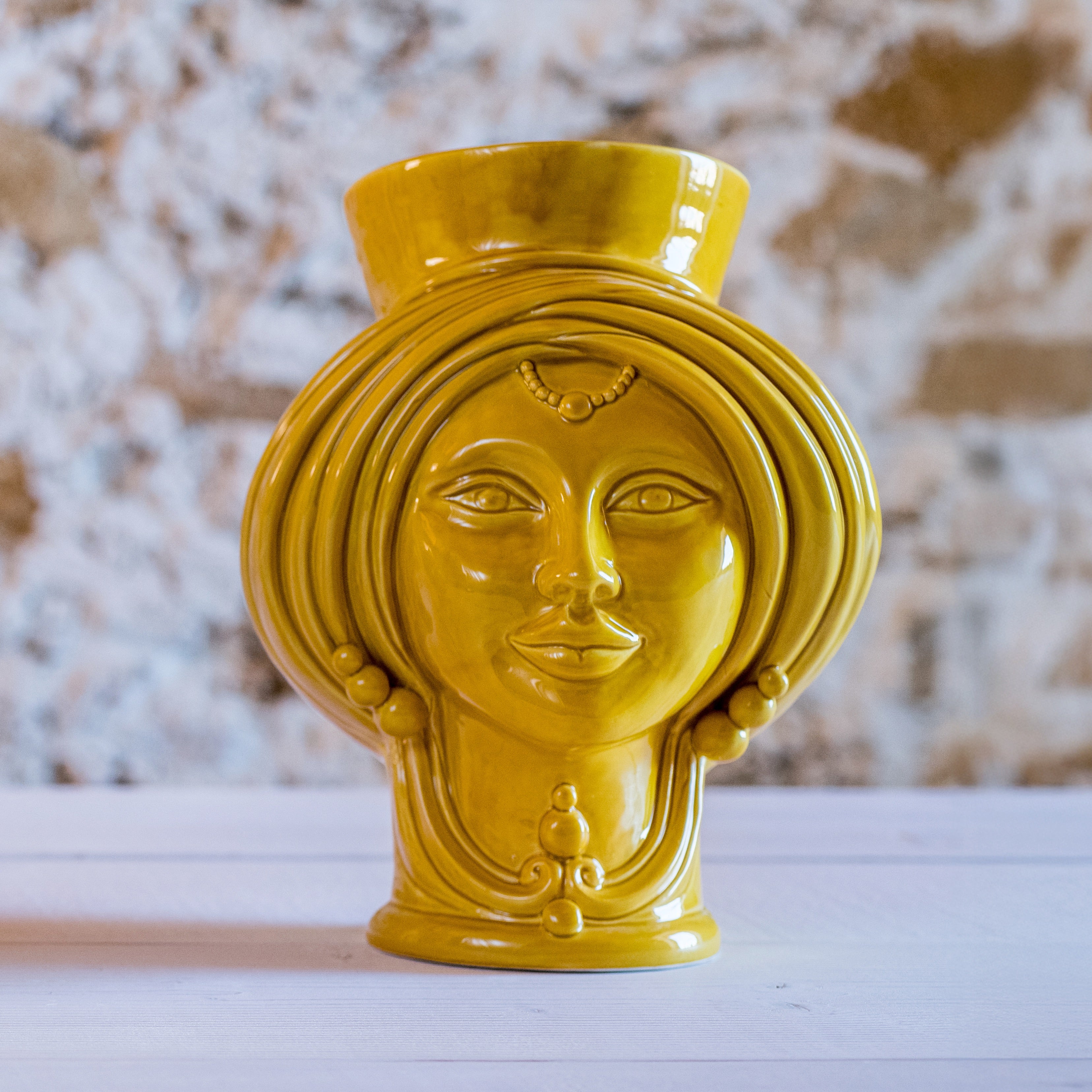 Testa di Moro Donna H 30 Senape - Ceramica Monocromatica Moderna - Ceramiche di Caltagirone Sofia