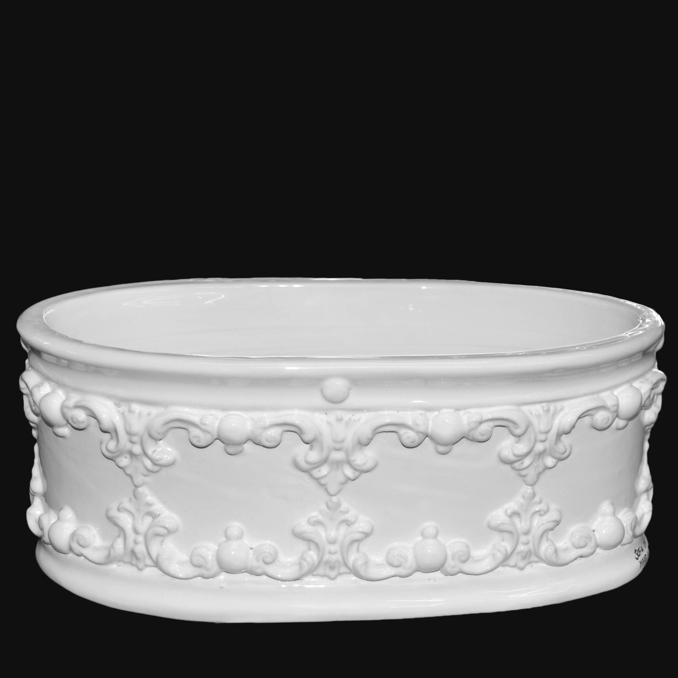 Ceramica di Caltagirone bianca fatta a mano con decori barocchi, pezzo unico artigianale